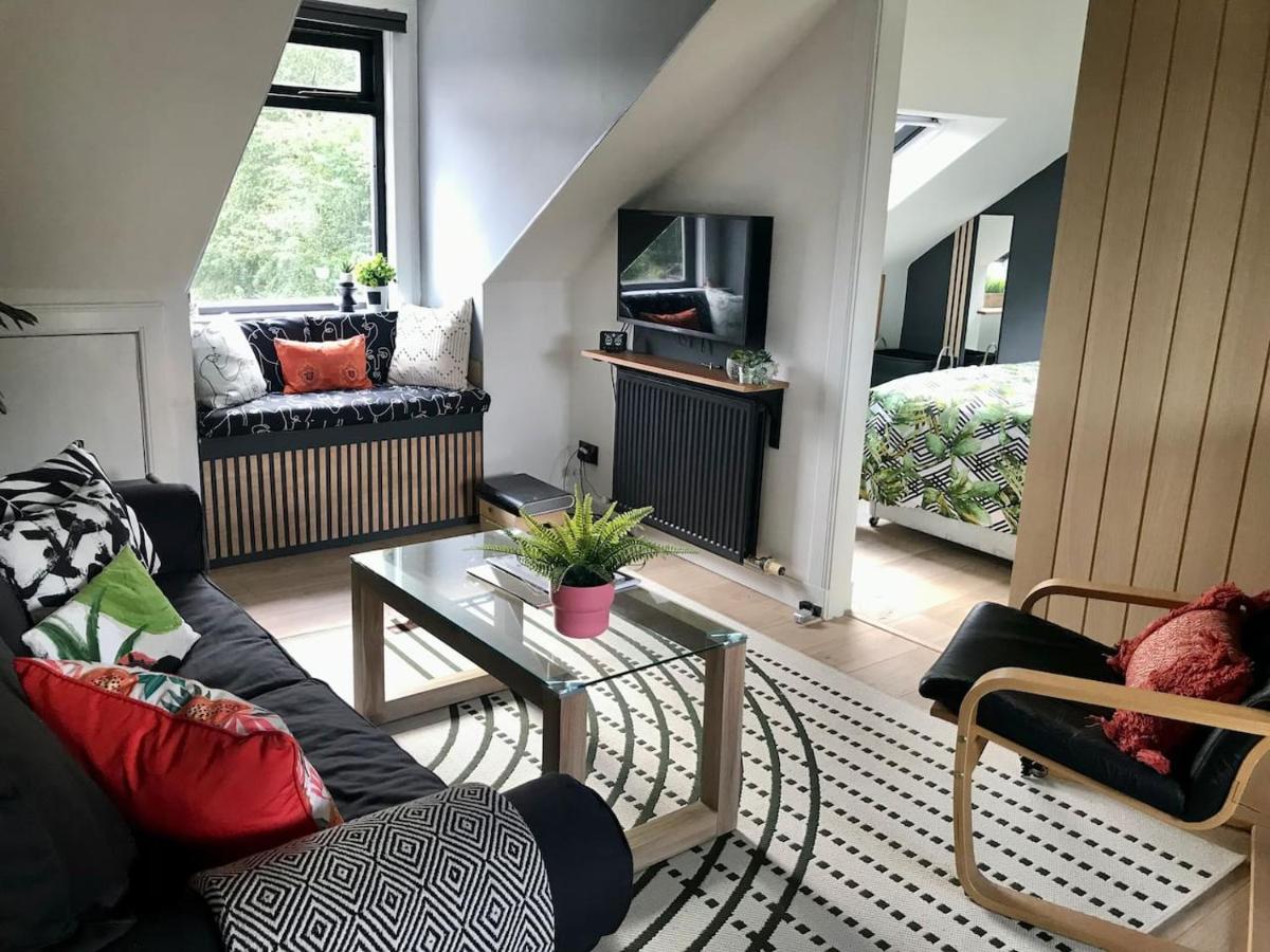 The Morningside Apartment Charming Stylish Apartment In The Centre Of Innerleithen Ngoại thất bức ảnh